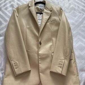 Zara Elegant Cream Jacket
